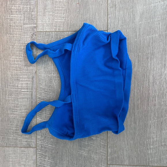 Stylish Blue Ribbed Tank Top - Picture 2 of 2